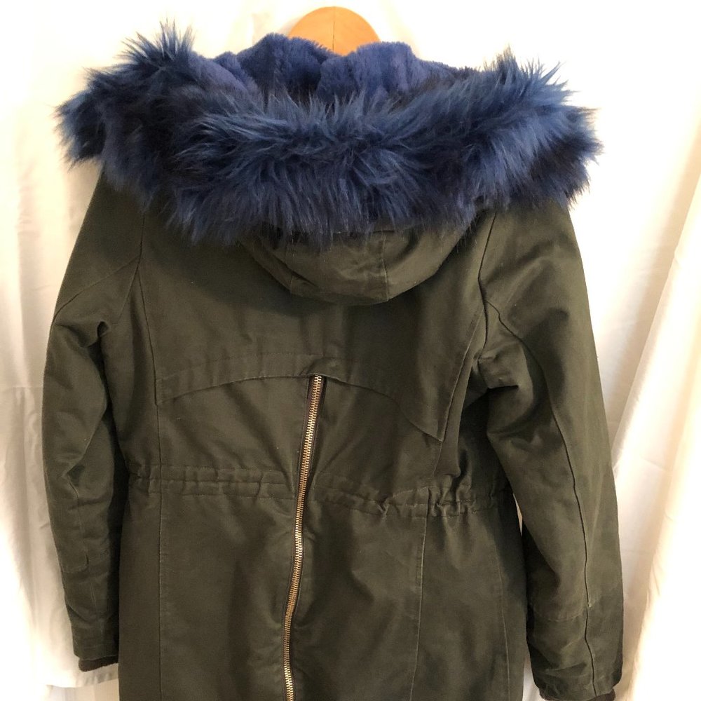 Stylish Winter Jacket Blue Fur Interior